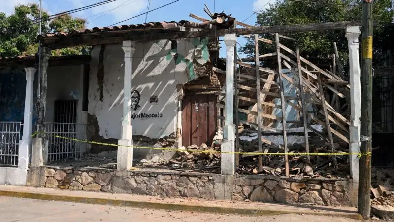 رئيسة المكسيك أُجبرت على إخلاء القصر الرئاسي خوفا على سلامتها 