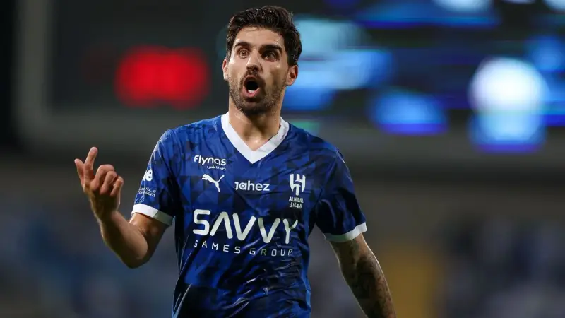 مستجدات انتقال روبن نيفيز.. صراع أوروبي يهدد بقاءه في الهلال - المشهد