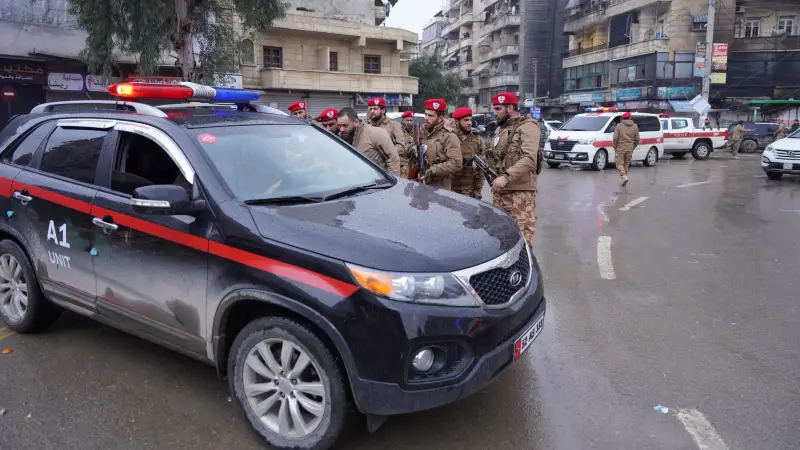 الجيش السوري: نهيب بأهالي حي الشيخ مقصود البقاء في منازلهم بسبب اختباء عناصر "قسد" #سوريا 