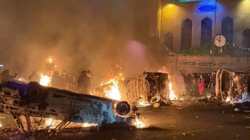 تواصل انقطاع الإنترنت في إيران وسط استمرار الاحتجاجات #إيران 