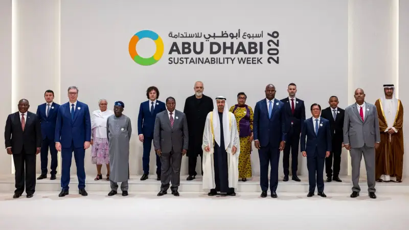 محمد بن زايد: الإمارات شريك فاعل في بناء حلول عالمية تحقق التنمية والازدهار 