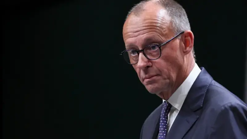 المستشار الألماني: النظام الإيراني يحتضر 