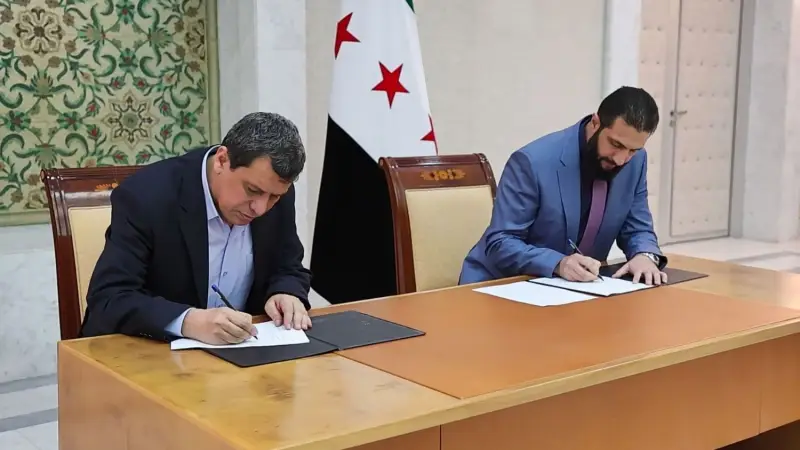 ماذا ناقش الشرع وعبدي في اتصال التهدئة الأخير؟ #سوريا 