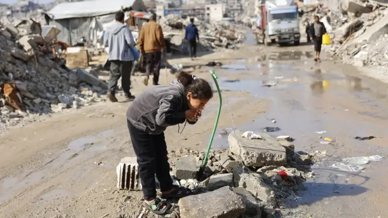 الطواقم الطبية في القطاع تقف عاجزة عن تحديد نوع الفيروس الجديد 