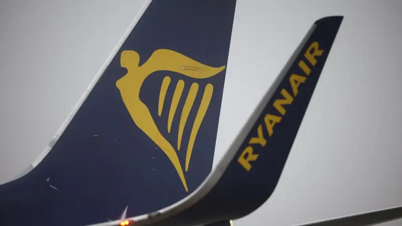 خلاف حول خدمة "ستارلينك" يشعل جدلا بين ماسك و"ريان إير" - المشهد